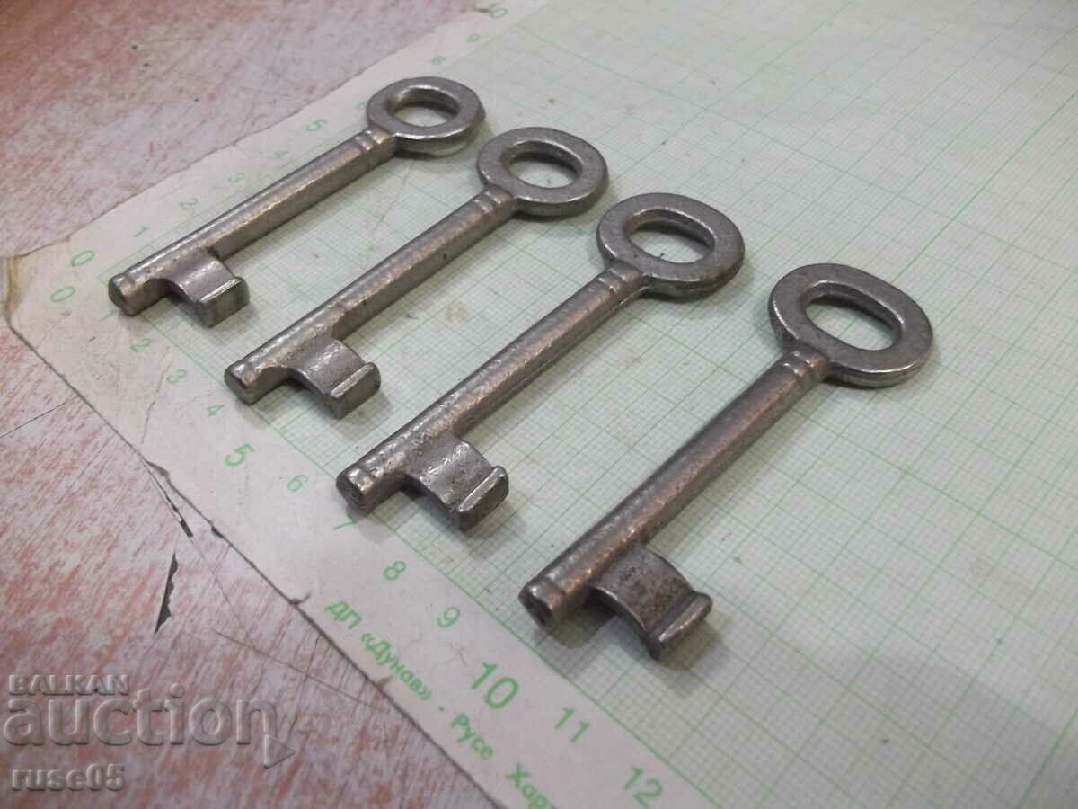 Lot of 4 pcs. lock key - 1 - 6