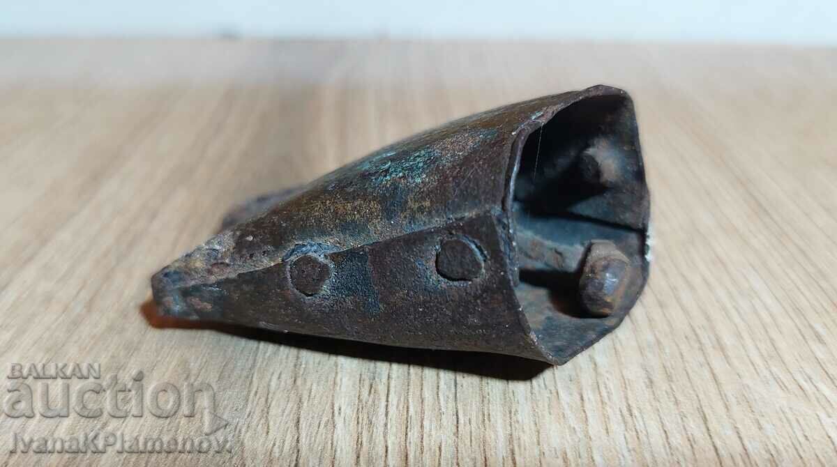 Bell clap with price 16.00 BGN | € 8.18 Bell clap with price 16.00 BGN | € 8.18