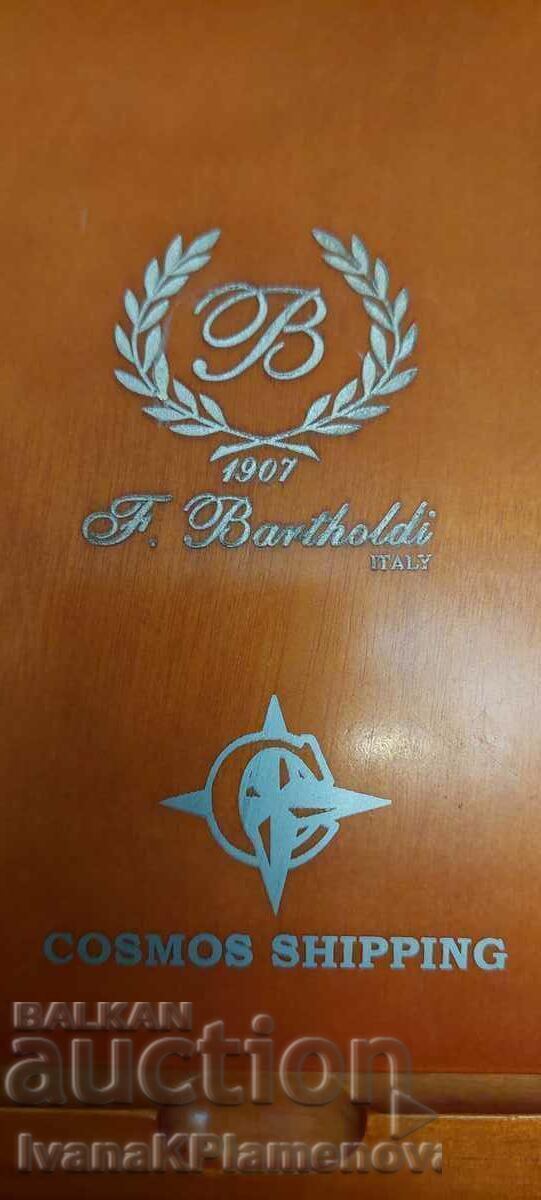 Wooden box for collectors - 7