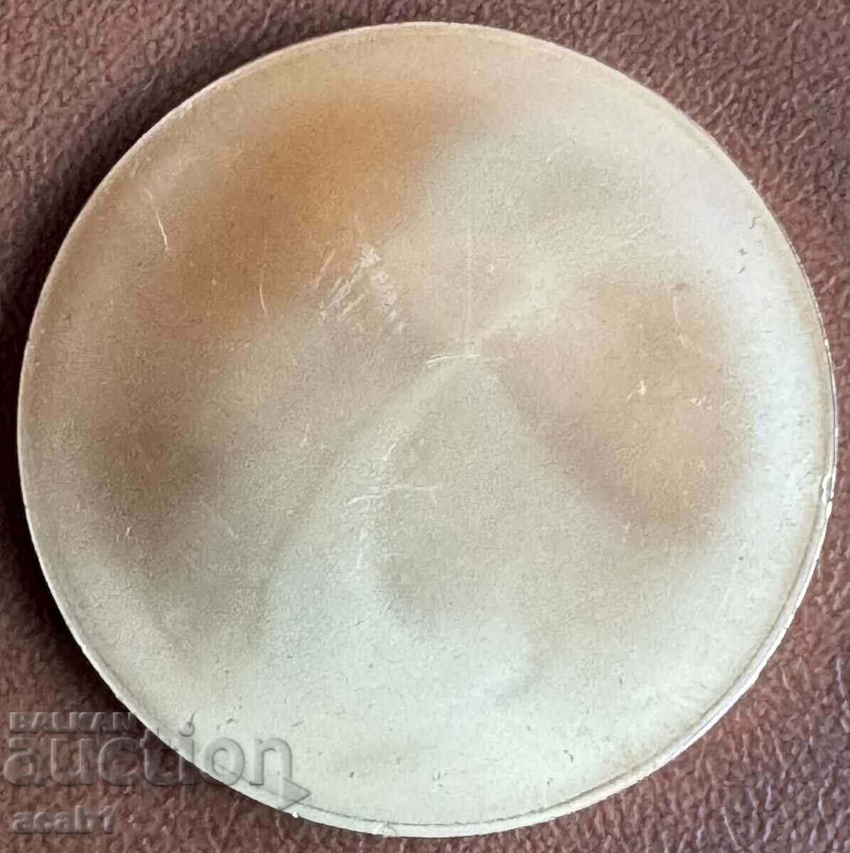 Πλακέτα θεά σε έναν θρόνο με τιμή 14.99 BGN | € 7.66 Πλακέτα θεά σε έναν θρόνο με τιμή 14.99 BGN | € 7.66