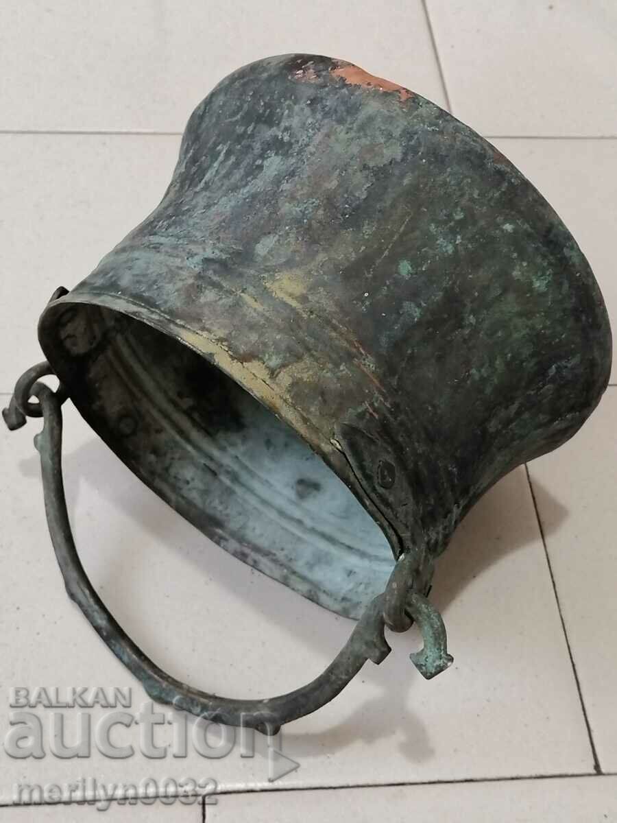 Delivery of Old copper cauldron, cauldron, copper, copper Delivery of Old copper cauldron, cauldron, copper, copper