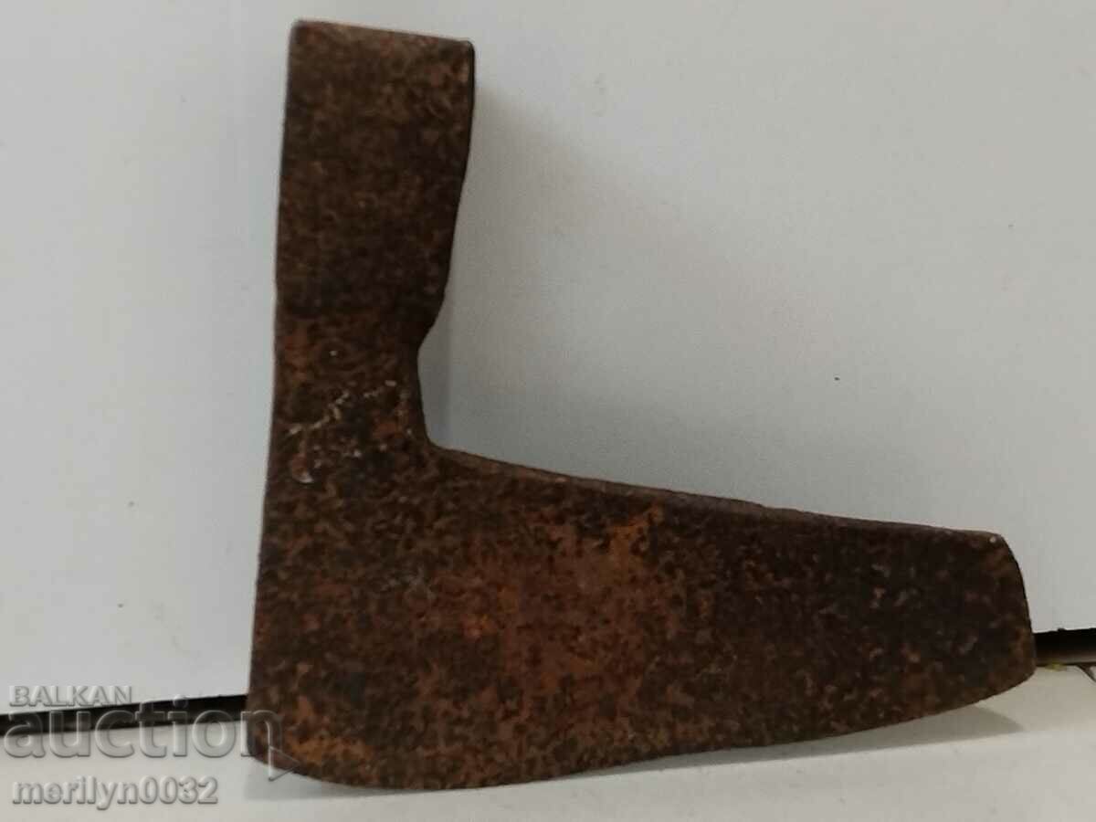 Доставка на Стара брадва с печат топор брадвичка без сап Доставка на Стара брадва с печат топор брадвичка без сап