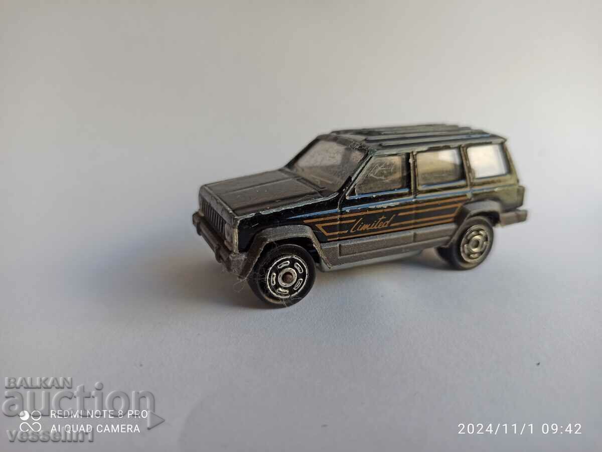Old Cherokee 4x4 model metal cart. 1/60 majorette with price 16.00 BGN | € 8.18 Old Cherokee 4x4 model metal cart. 1/60 majorette with price 16.00 BGN | € 8.18
