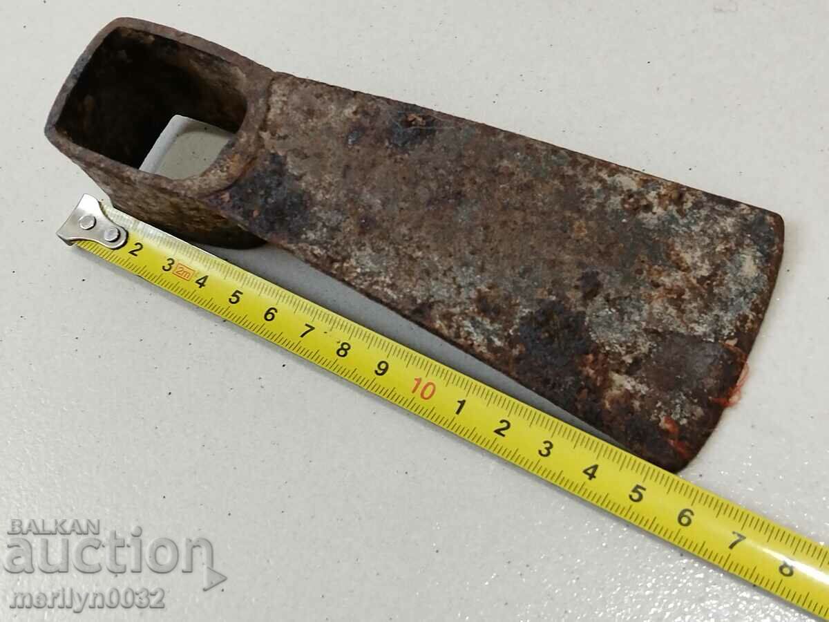 Auction Cleaver, hoe, agricultural tool, wrought iron Auction Cleaver, hoe, agricultural tool, wrought iron