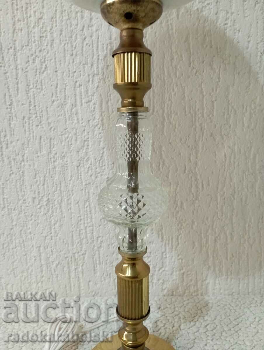 Delivery of Set of two large brass lamps - lamp