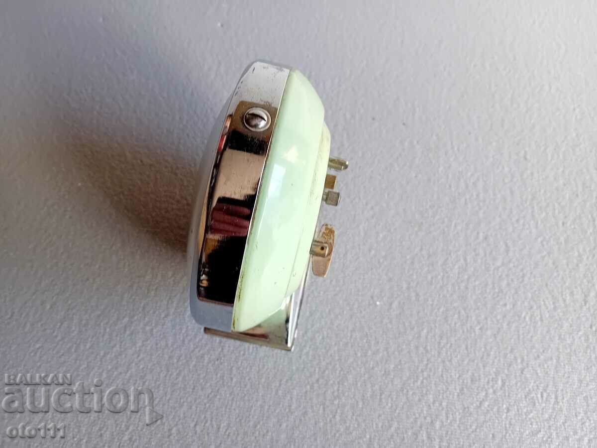 Auction  ANIMATED DESK CLOCK, ALARM CLOCK WITH MOTION