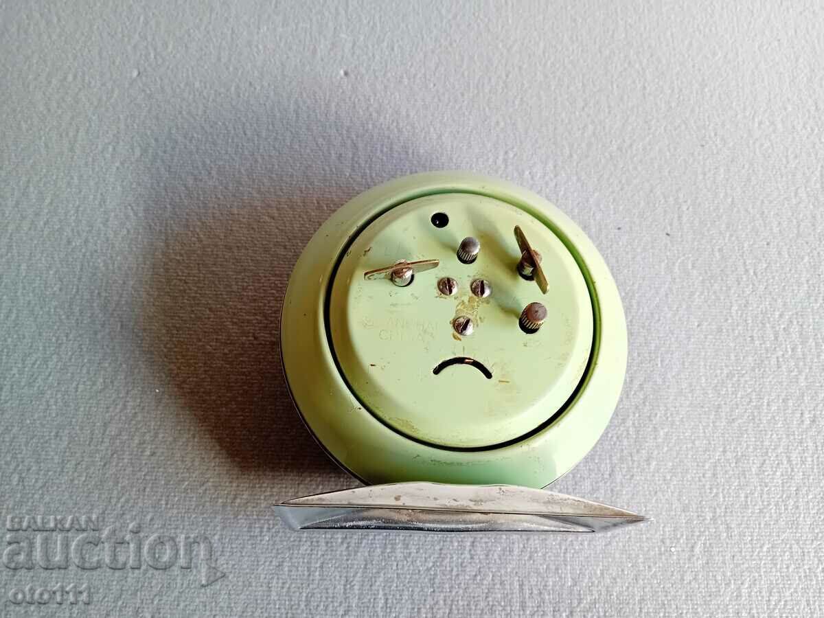 Delivery of ANIMATED DESK CLOCK, ALARM CLOCK WITH MOTION