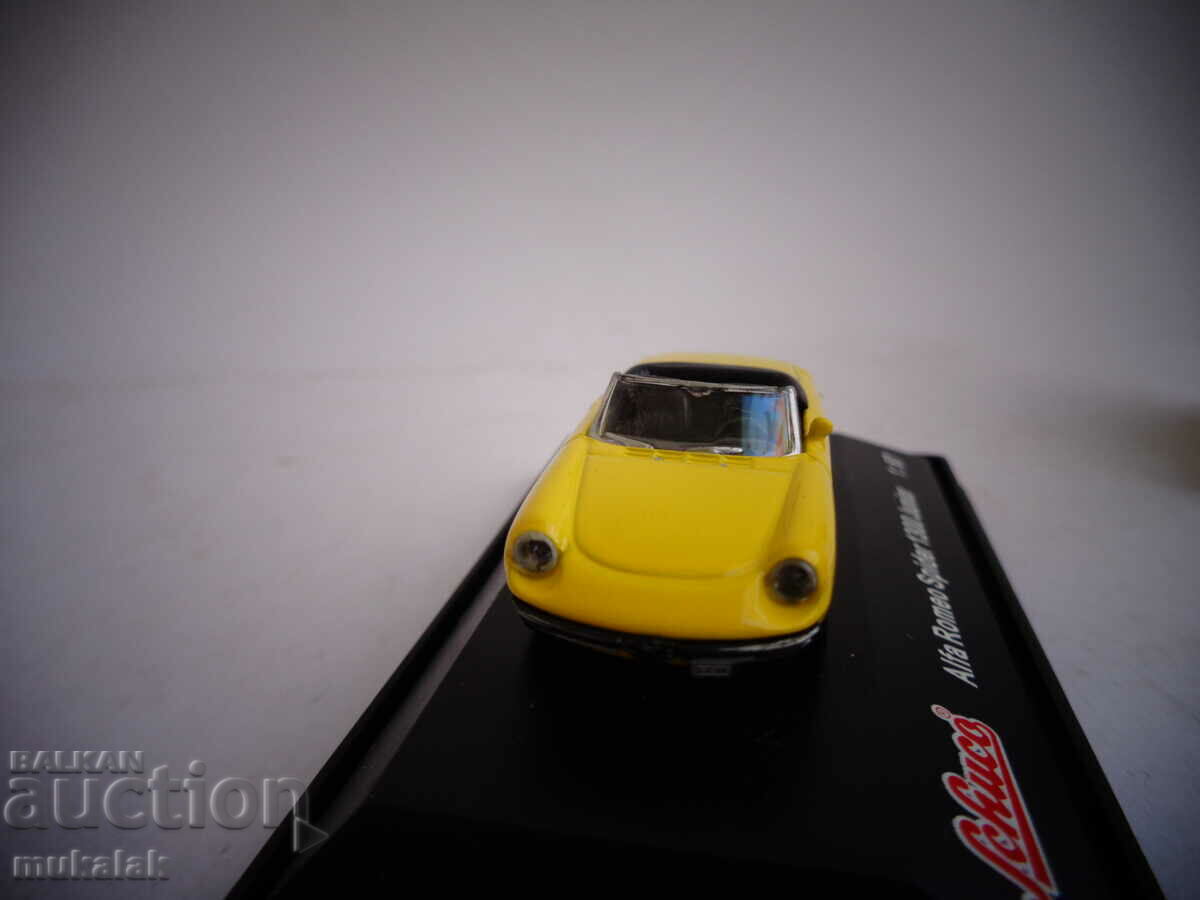 Auction 1:87 H0 SCHUCO ALFA ROMEO SPIDER CAR MODEL TOY Auction 1:87 H0 SCHUCO ALFA ROMEO SPIDER CAR MODEL TOY