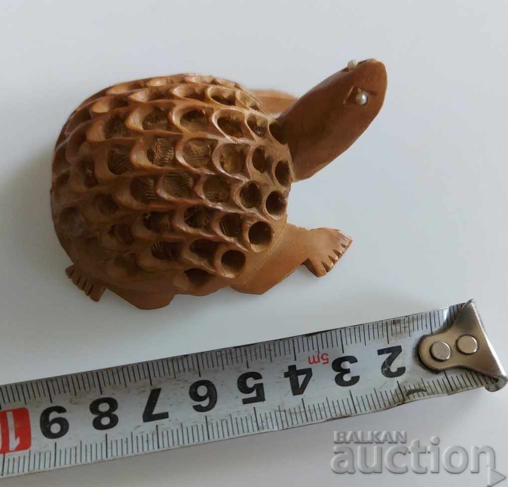 . TURTLE STATUETTE FIGURINE HAS A SECOND CARVED INSIDE - 5 . TURTLE STATUETTE FIGURINE HAS A SECOND CARVED INSIDE - 5