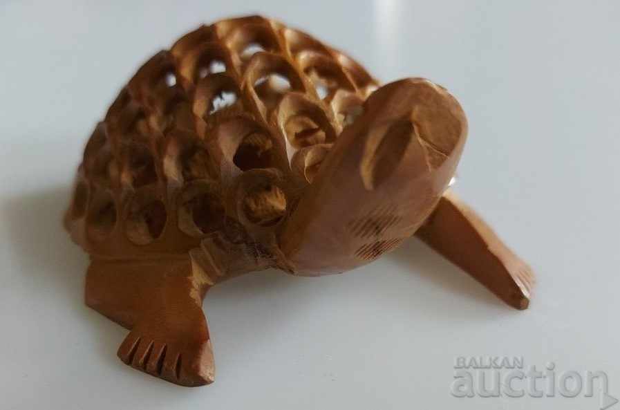 . TURTLE STATUETTE FIGURINE HAS A SECOND CARVED INSIDE - 7 . TURTLE STATUETTE FIGURINE HAS A SECOND CARVED INSIDE - 7