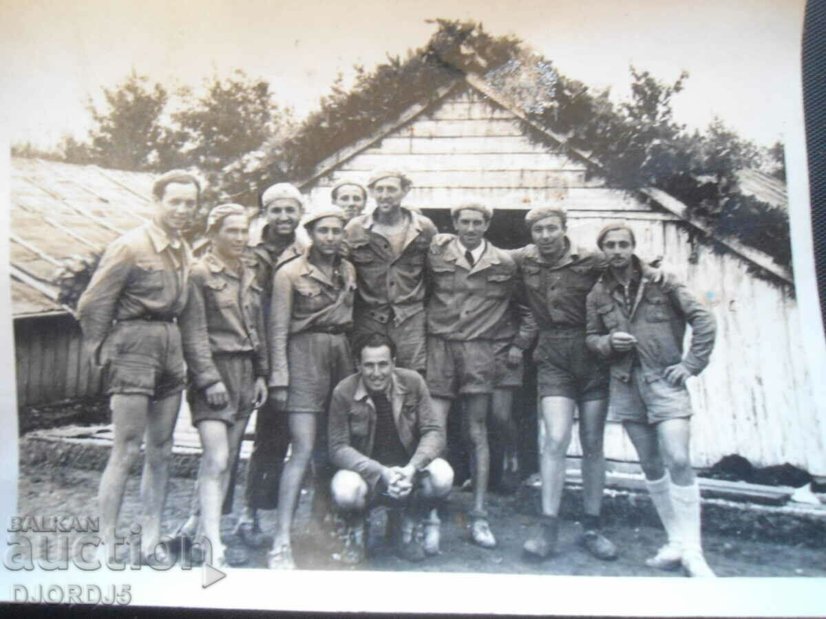 Fotografie veche, Brigada Remembrance 1949