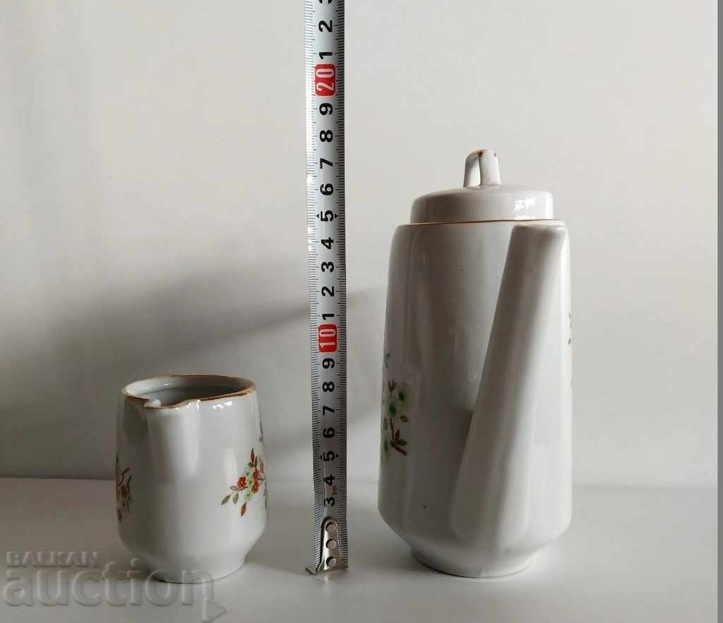 Auction , PORCELAIN TEA SET POT KETTLE LATIERA MILK DISH Auction , PORCELAIN TEA SET POT KETTLE LATIERA MILK DISH