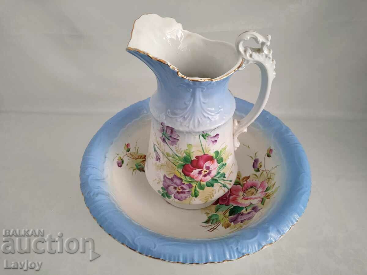Porcelain jug and basin Unique with price 900.00 BGN | € 460.16 Porcelain jug and basin Unique with price 900.00 BGN | € 460.16