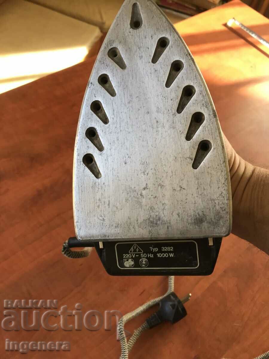 ELECTRIC IRON WORKS ALMOST NEW - 5 ELECTRIC IRON WORKS ALMOST NEW - 5