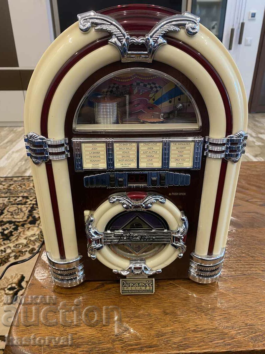 "RETRO" RADIO + CD "Dynamic billiard"