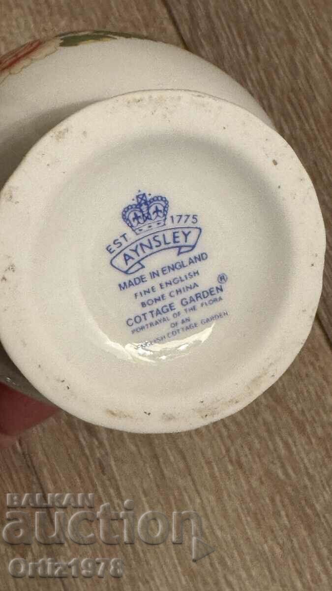 Auction Aynsley porcelain vase, excellent! Auction Aynsley porcelain vase, excellent!