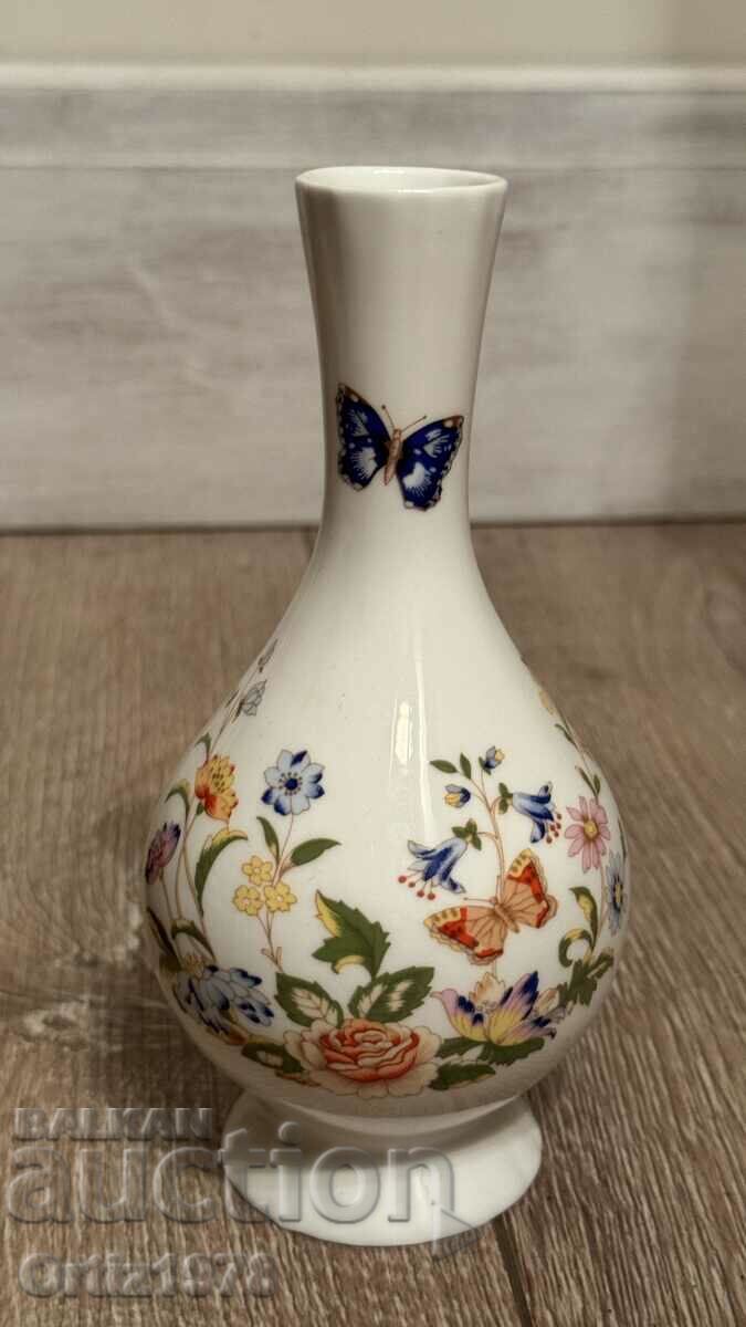 Delivery of Aynsley porcelain vase, excellent! Delivery of Aynsley porcelain vase, excellent!