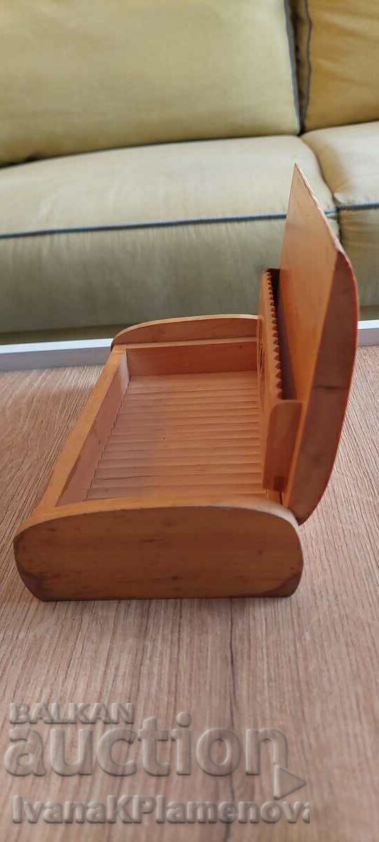 Delivery of Retro wooden pyrographed cigarette box Delivery of Retro wooden pyrographed cigarette box