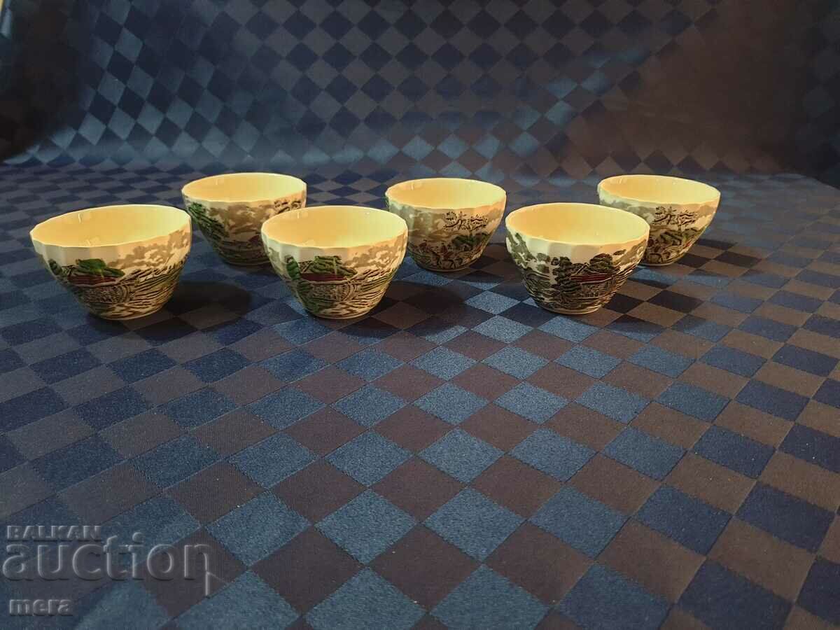 Delivery of Porcelain English cups for tea, coffee, milk Delivery of Porcelain English cups for tea, coffee, milk