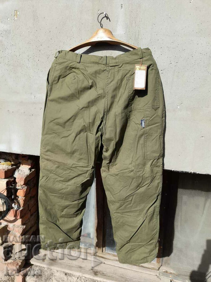 Delivery of Old quilted pants Zora Delivery of Old quilted pants Zora