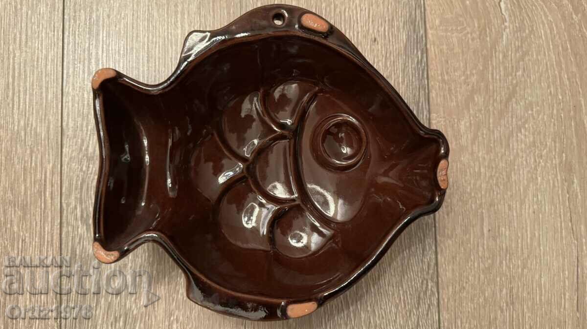 Auction Fish – Vintage ceramic baking dish. New! Auction Fish – Vintage ceramic baking dish. New!