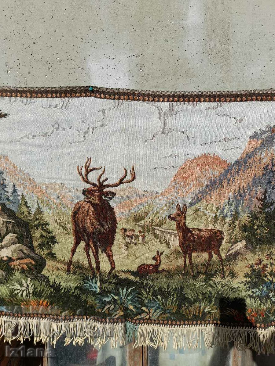 Delivery of Antique carpet, wall covering