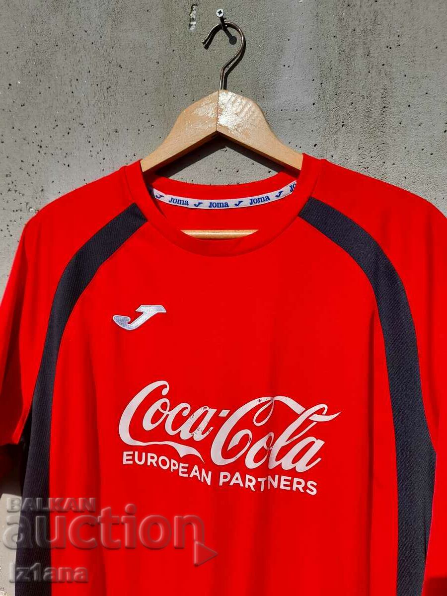Tricou vechi Coca Cola, Coca Cola cu preț 32.00 BGN | € 16.36 Tricou vechi Coca Cola, Coca Cola cu preț 32.00 BGN | € 16.36