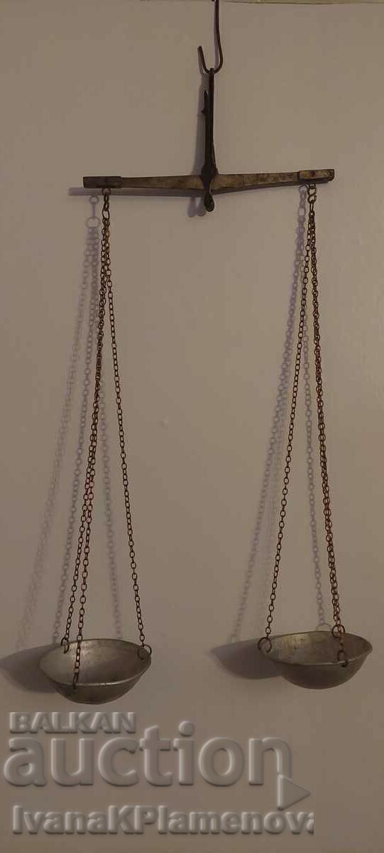 Везна кантар ретро малка