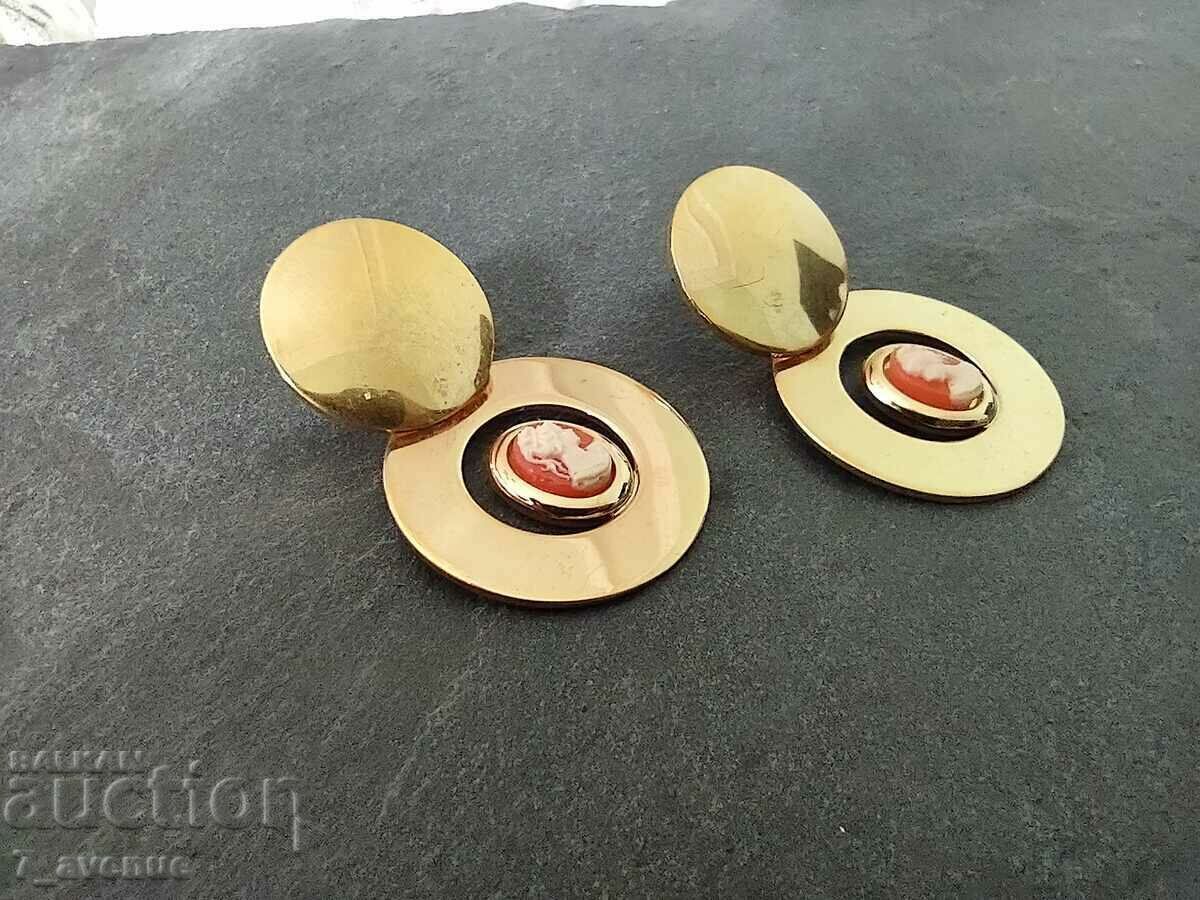 Earrings, romantic, cameo, 60s-70s, 23.03.24 with price 199.00 BGN | € 101.75 Earrings, romantic, cameo, 60s-70s, 23.03.24 with price 199.00 BGN | € 101.75
