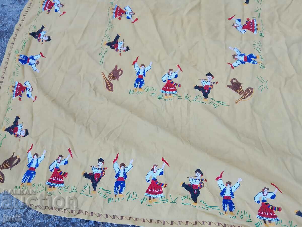 Large tablecloth embroidery - 7