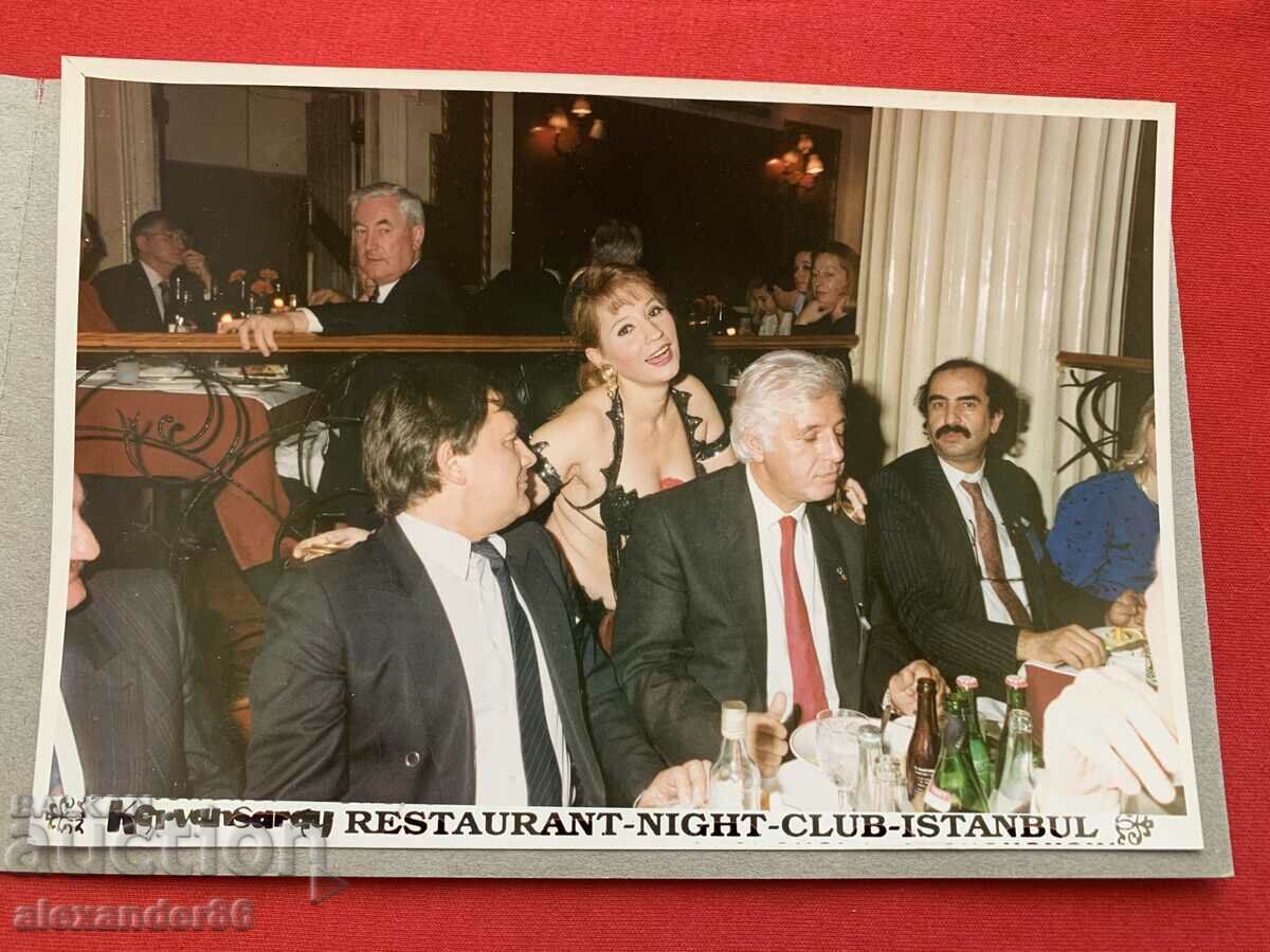 Ivan Slavkov Kervansaray Nightclub İstanbul souvenir photo