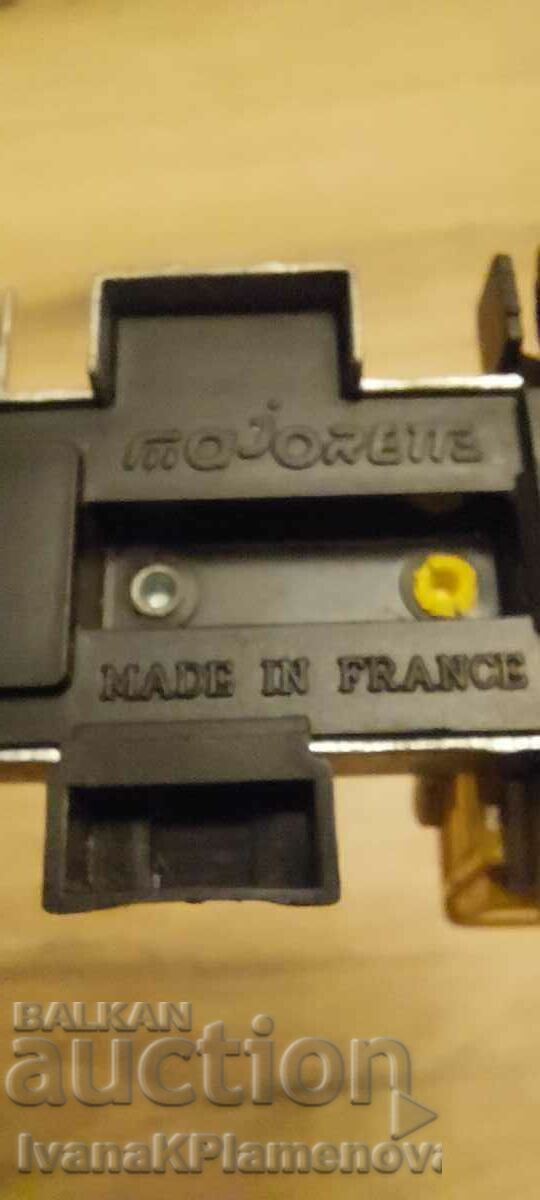 Auction Trolley metal for collectors Auction Trolley metal for collectors