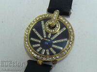 Women's wristwatch, quartz Working