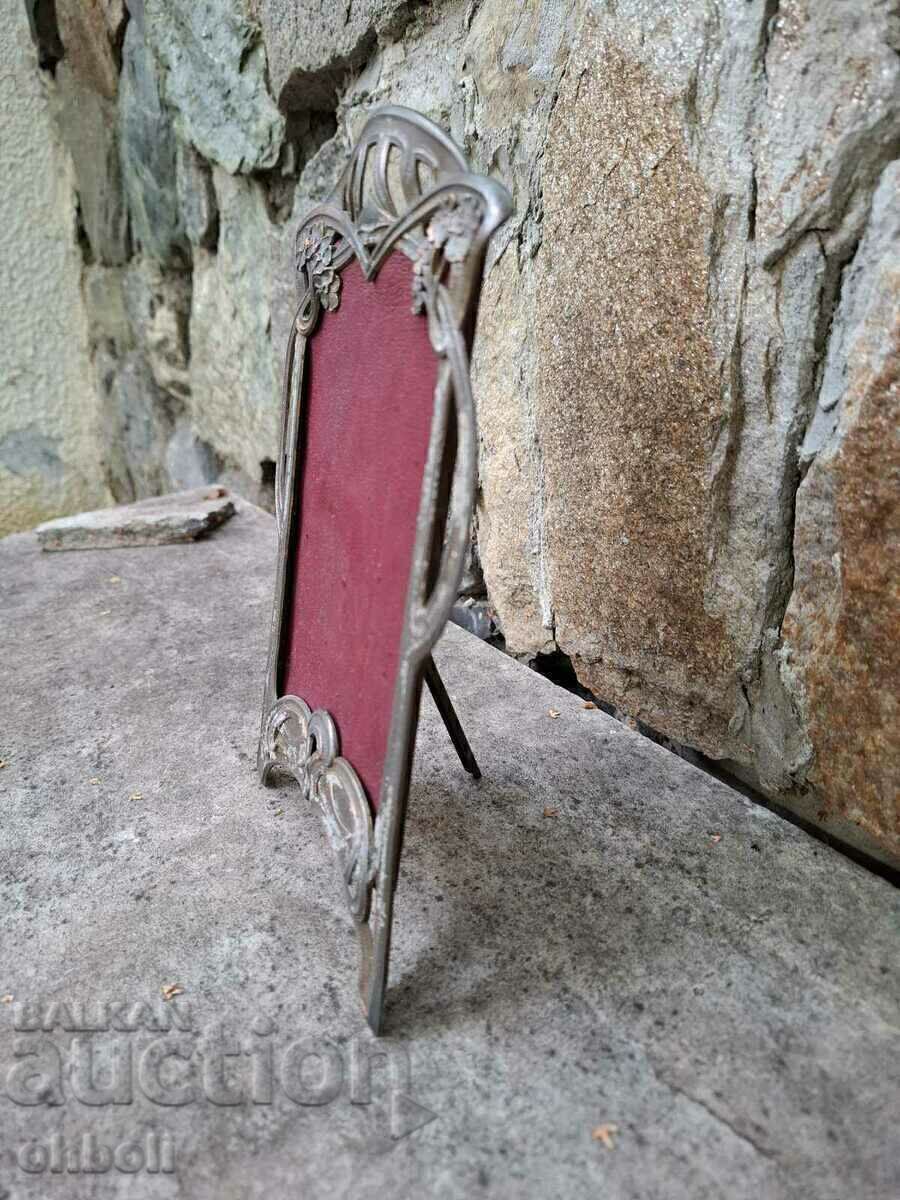 Auction Picture frame Auction Picture frame