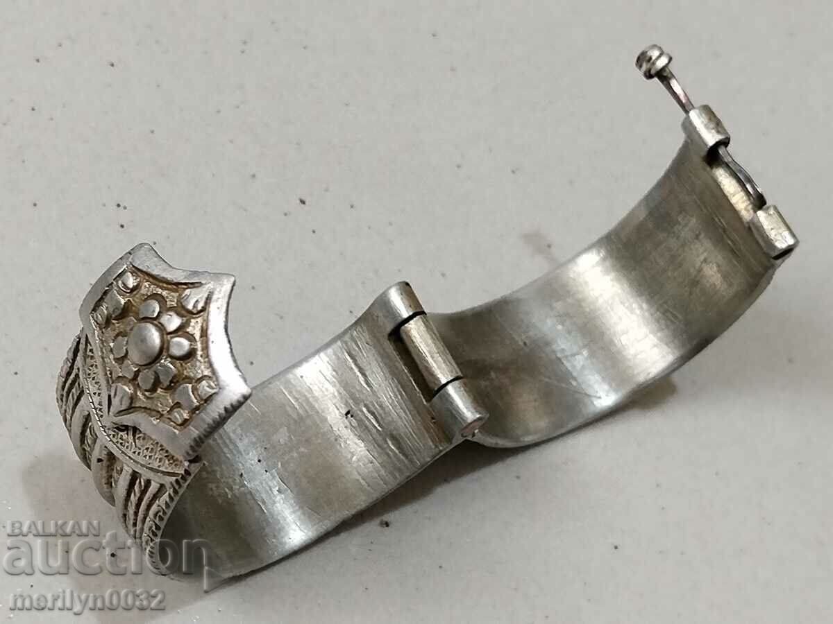 Delivery of Silver revival bracelet, jewelry, jewelry
