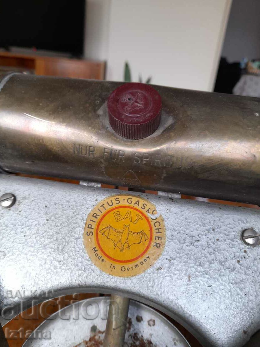 Auction Old alcohol stove, BAT alcohol stove Auction Old alcohol stove, BAT alcohol stove