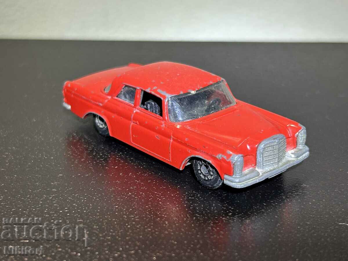 БЗЦ Matchbox Bulgaria Mercedes 300SE