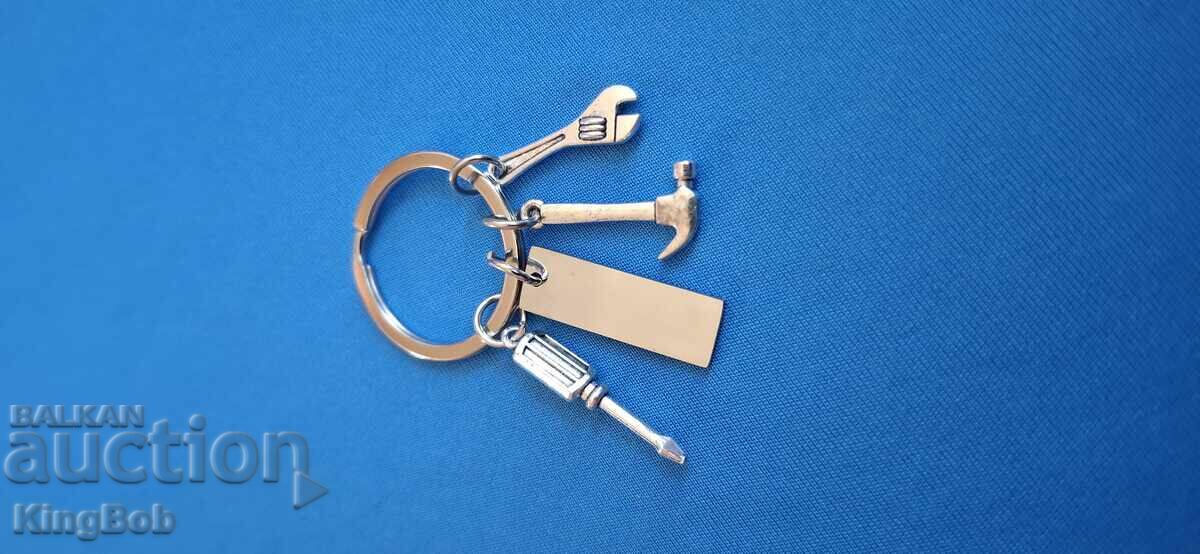 ORIGINAL KEY HOLDER "DAD IS A TECHNICIAN" with price 6.00 BGN | € 3.07 ORIGINAL KEY HOLDER "DAD IS A TECHNICIAN" with price 6.00 BGN | € 3.07