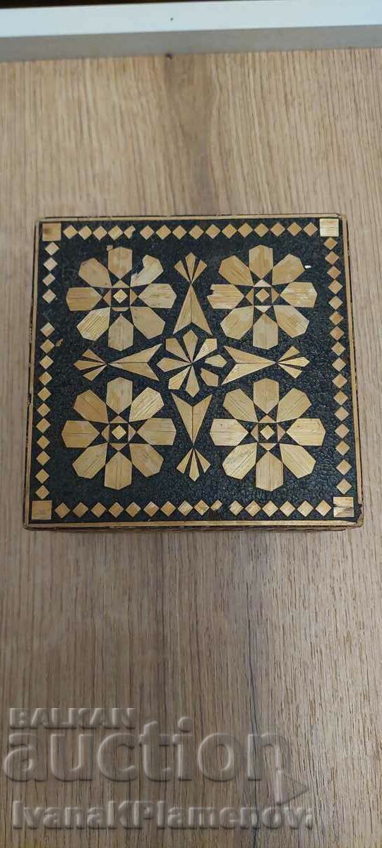 Wooden box for collectors with price 16.00 BGN | € 8.18 Wooden box for collectors with price 16.00 BGN | € 8.18