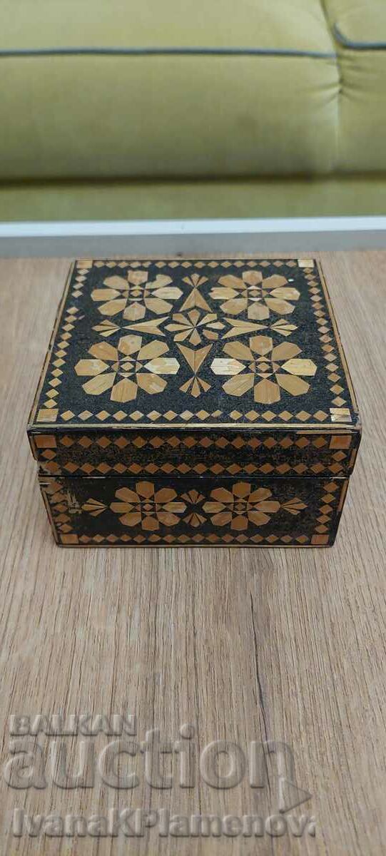 Wooden box for collectors