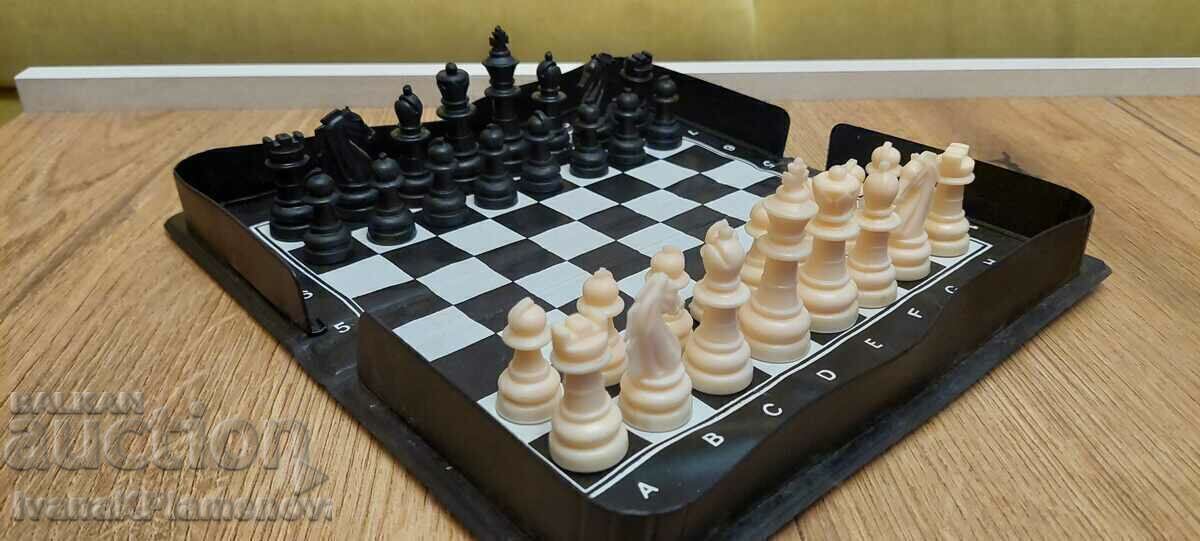 Delivery of Magnetic chess Delivery of Magnetic chess