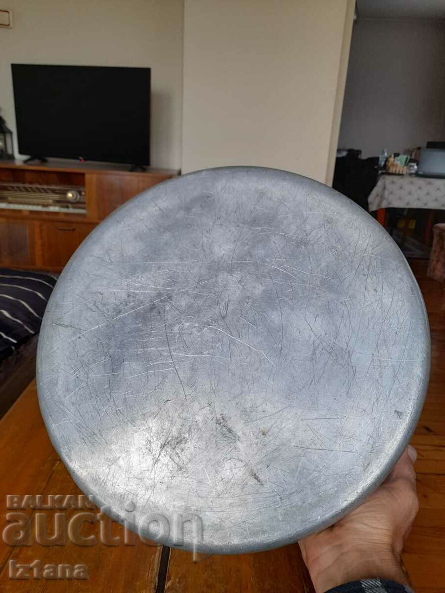 Old aluminum tray, casserole - 6 Old aluminum tray, casserole - 6