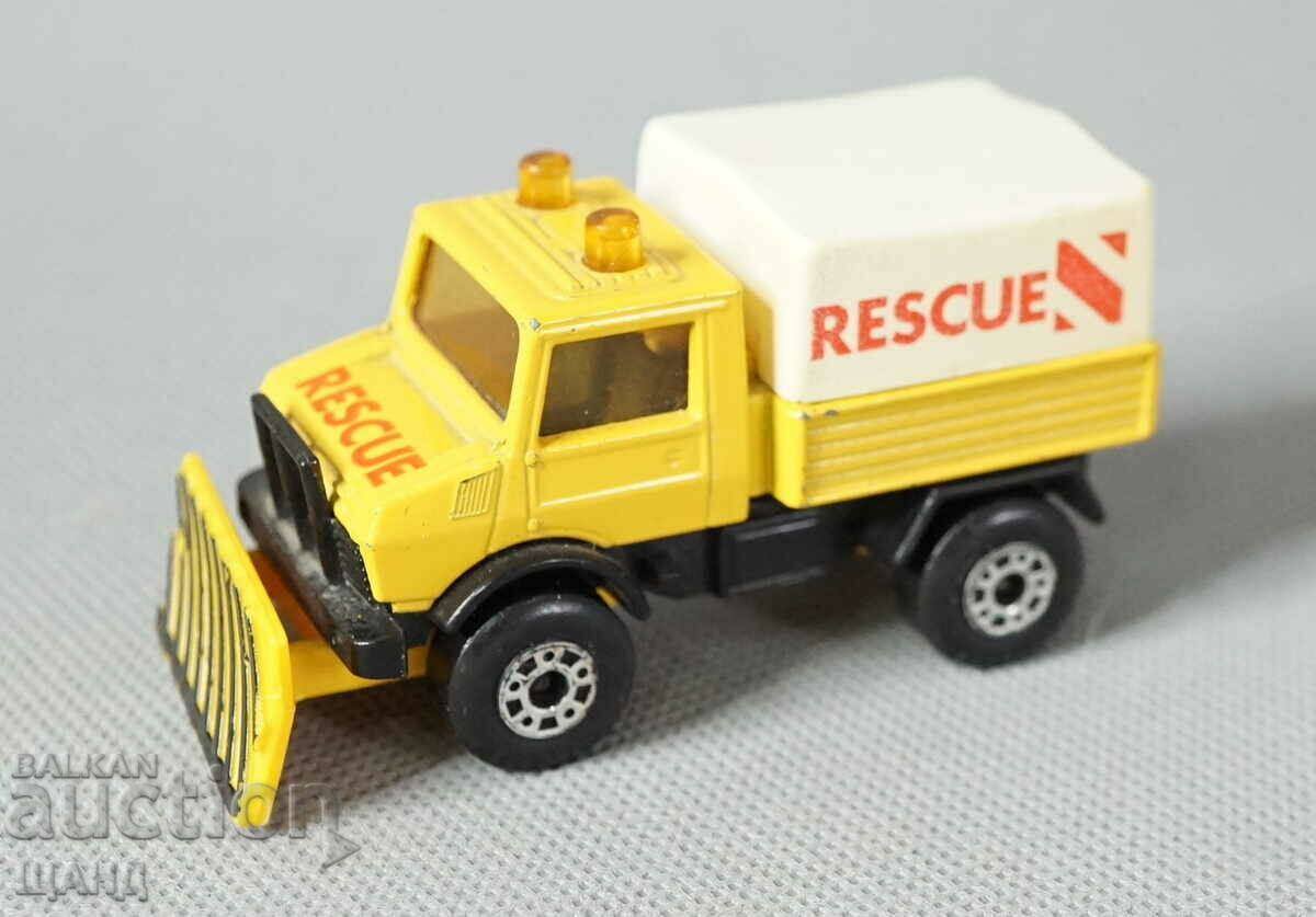 MATCHBOX UNIMOG Стара Метална играчка модел камион снегорин