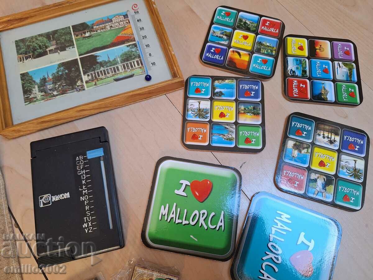 Souvenirs retro social with price 9.00 BGN | € 4.60 Souvenirs retro social with price 9.00 BGN | € 4.60