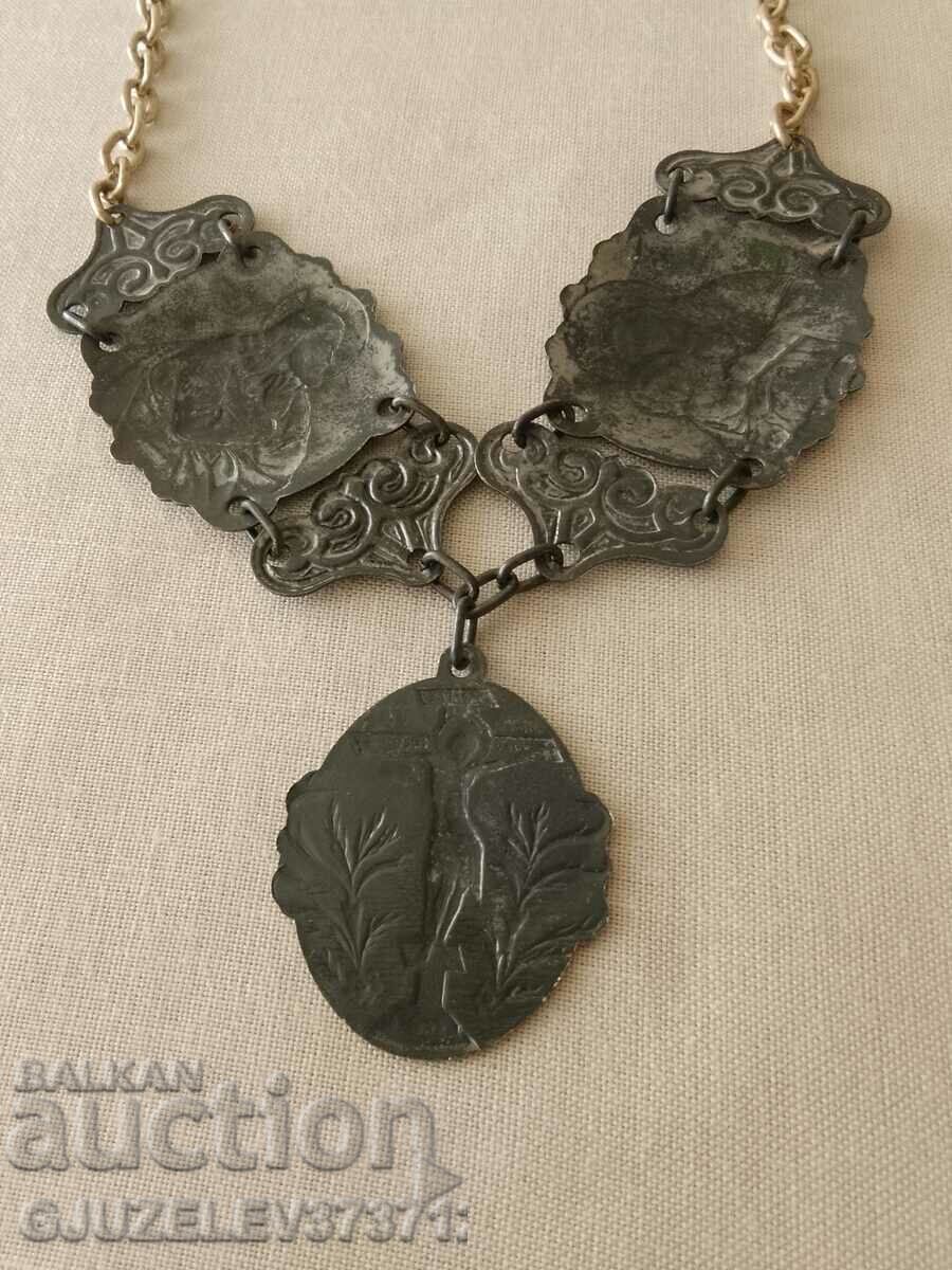 Delivery of RUSSIAN NECKLACE with RELIEF ORTHODOX ICONS and CRUCIFIXION - MAYS Delivery of RUSSIAN NECKLACE with RELIEF ORTHODOX ICONS and CRUCIFIXION - MAYS