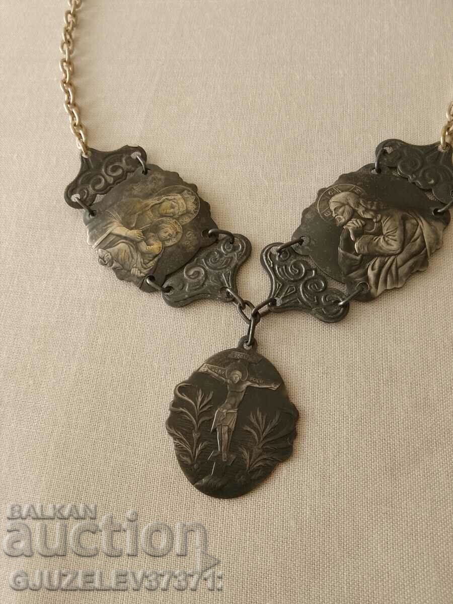 RUSSIAN NECKLACE with RELIEF ORTHODOX ICONS and CRUCIFIXION - MAYS - 6 RUSSIAN NECKLACE with RELIEF ORTHODOX ICONS and CRUCIFIXION - MAYS - 6