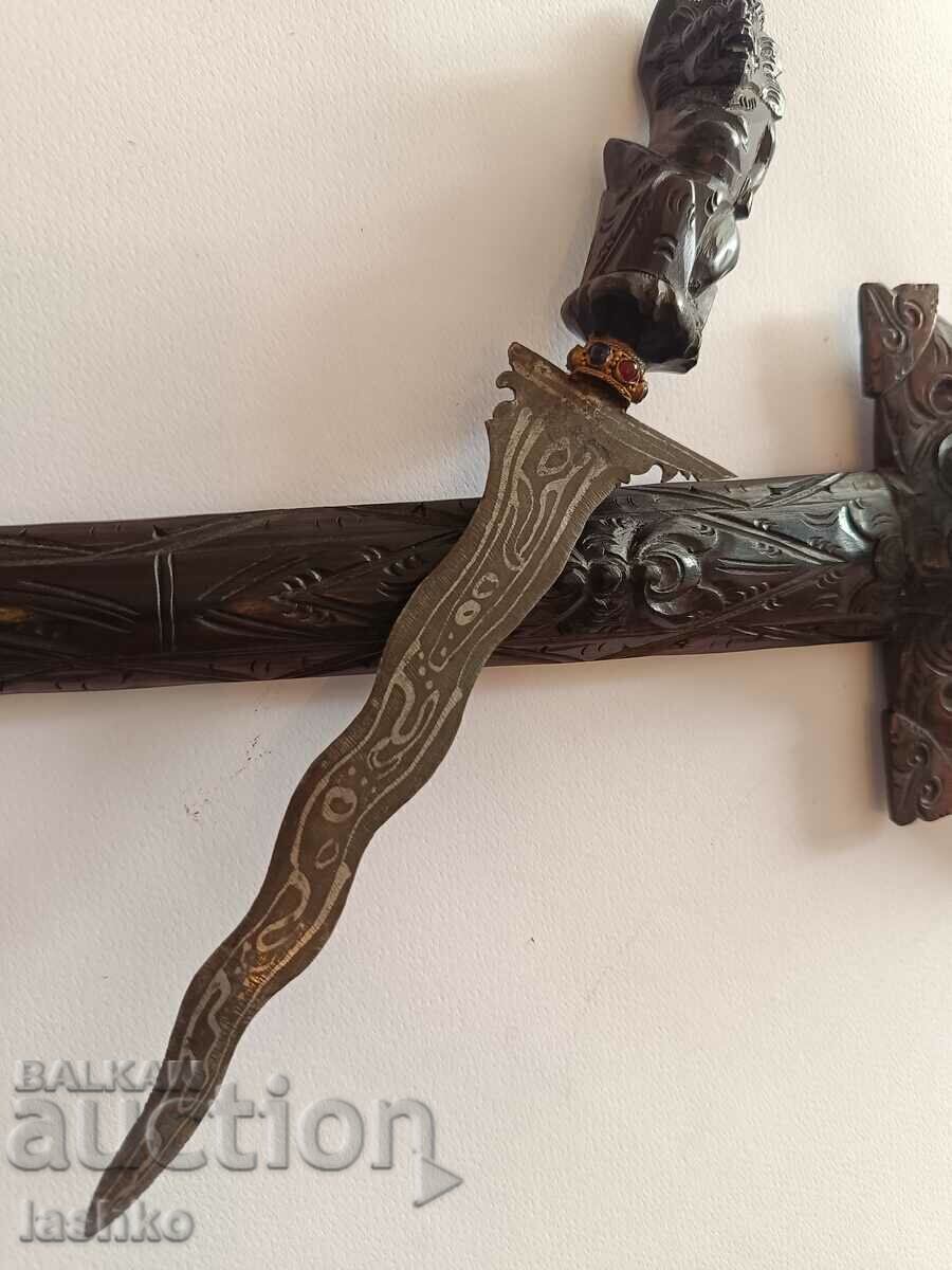 Delivery of Dagger Chris, Knife, Dagger