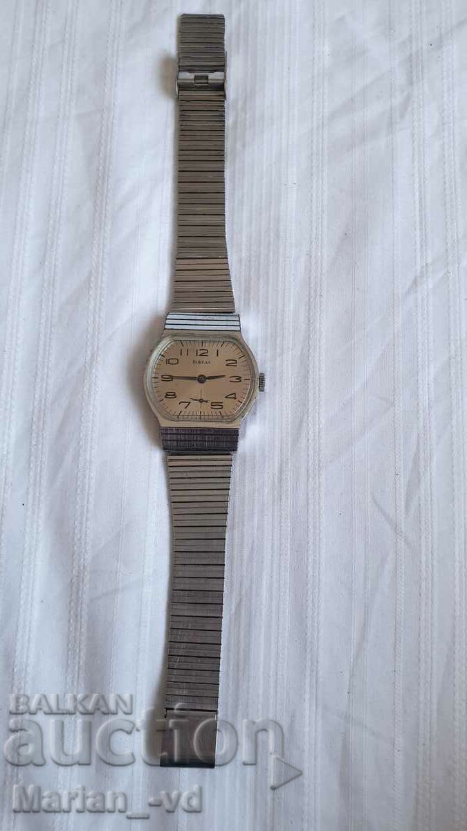 Доставка на Съветски ПОБЕДА 15 Камней Съветски ръчен часовник, Работещ Доставка на Съветски ПОБЕДА 15 Камней Съветски ръчен часовник, Работещ