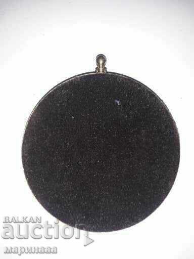 Auction OLD PANEL, BRASS, DRIED FLOWERS, AUTHOR Auction OLD PANEL, BRASS, DRIED FLOWERS, AUTHOR