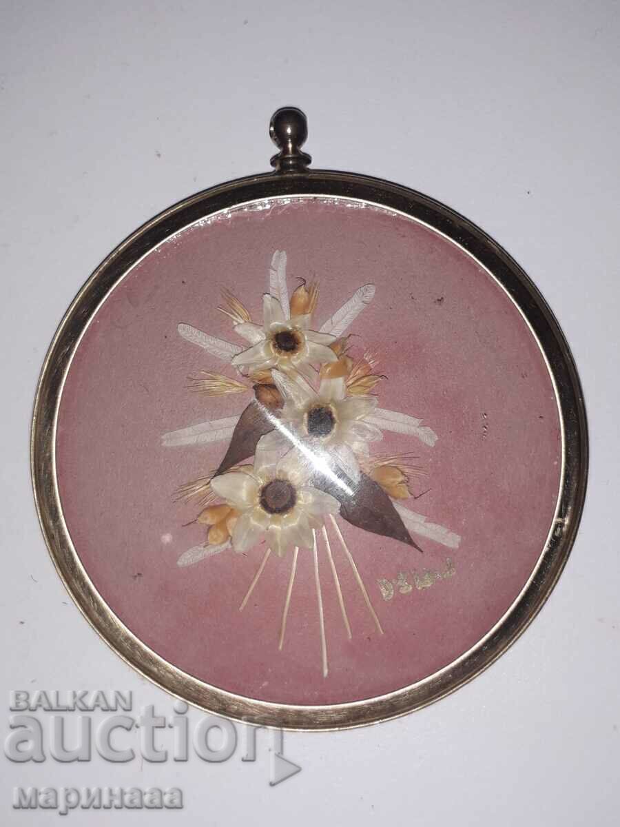 PANOU VECHI, ALAMA, FLORI USCATE, AUTOR